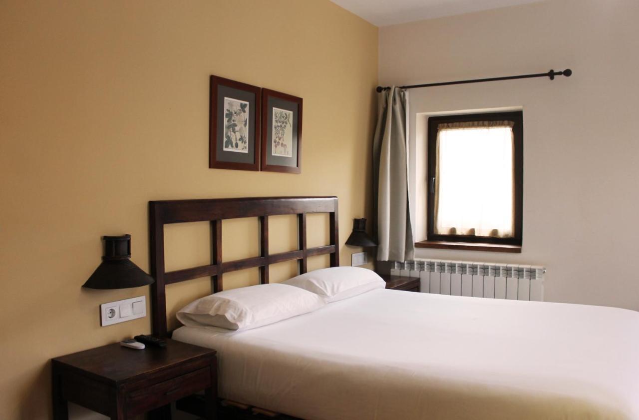 Los Corrales De Soto Hotell Soto Real Eksteriør bilde