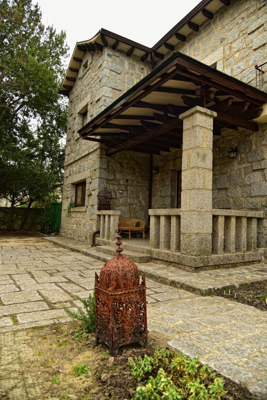 Los Corrales De Soto Hotell Soto Real Eksteriør bilde